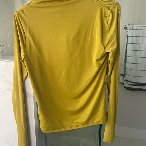 Express Top - Picture 3 of 4